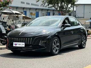 Hongqi E-QM5 2022 купить из Китая, цена 1 585 000 ₽ — Suifenhe Auto