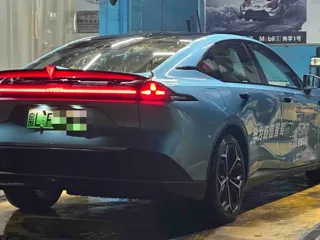 Deepal L07 2024 купить из Китая, цена 3 077 000 ₽ — Suifenhe Auto