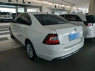 Skoda Rapid 2018 купить из Китая, цена 1 280 000 ₽ — Suifenhe Auto