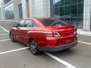 Venucia D60 2018 купить из Китая, цена 1 068 000 ₽ — Suifenhe Auto