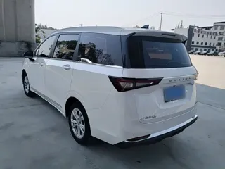 Wuling Jiachen 2023 купить из Китая, цена 1 266 000 ₽ — Suifenhe Auto