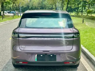 Leapmotor B10 2025 купить из Китая, цена 2 968 000 ₽ — Suifenhe Auto