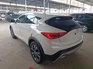 Infiniti QX30 2018 купить из Китая, цена 1 524 000 ₽ — Suifenhe Auto