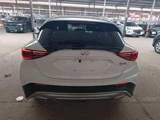 Infiniti QX30 2018 купить из Китая, цена 1 524 000 ₽ — Suifenhe Auto
