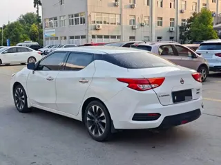 Nissan Lannia 2019 купить из Китая, цена 1 422 000 ₽ — Suifenhe Auto