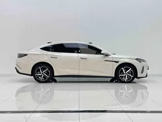 BYD 07 DM-i 2025 купить из Китая, цена 4 209 000 ₽ — Suifenhe Auto
