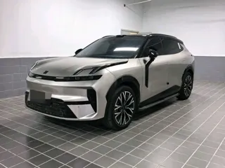 Lynk & Co 08 EM-P 2025