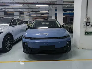 Leapmotor B01 2025 купить из Китая, цена 3 059 000 ₽ — Suifenhe Auto