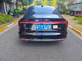 Hongqi H5 2025 купить из Китая, цена 3 124 000 ₽ — Suifenhe Auto