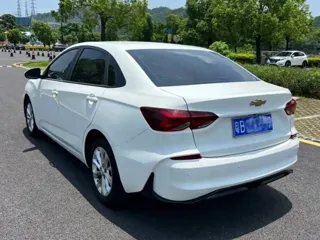 Chevrolet Monza 2023 купить из Китая, цена 1 027 000 ₽ — Suifenhe Auto