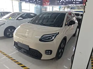 Aion UT 2025 купить из Китая, цена 1 572 000 ₽ — Suifenhe Auto