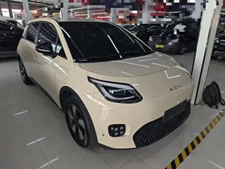 Aion UT 2025 купить из Китая, цена 1 572 000 ₽ — Suifenhe Auto