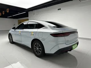 BYD Qin 2024 купить из Китая, цена 2 504 000 ₽ — Suifenhe Auto