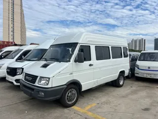 Iveco Daily 2022 купить из Китая, цена 1 778 000 ₽ — Suifenhe Auto