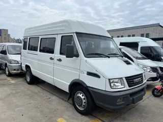 Iveco Daily 2022 купить из Китая, цена 1 778 000 ₽ — Suifenhe Auto