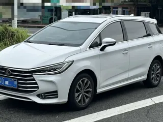 BYD Song 2019 купить из Китая, цена 2 753 000 ₽ — Suifenhe Auto