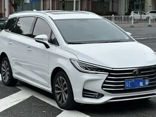 BYD Song 2019 купить из Китая, цена 2 753 000 ₽ — Suifenhe Auto