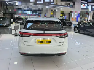 Shangjie H5 2025 купить из Китая, цена 3 894 000 ₽ — Suifenhe Auto