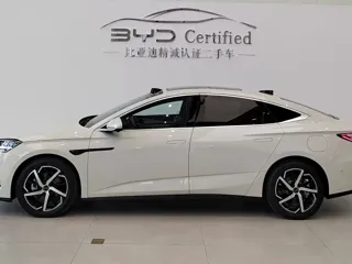 BYD 07 DM-i 2025 купить из Китая, цена 4 207 000 ₽ — Suifenhe Auto