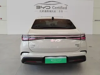BYD 07 DM-i 2025 купить из Китая, цена 4 207 000 ₽ — Suifenhe Auto