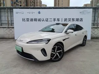 BYD 07 DM-i 2025