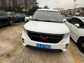 Wuling Hongguang PLUS 2019 купить из Китая, цена 1 123 000 ₽ — Suifenhe Auto