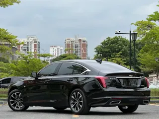 Cadillac CT5 2025 купить из Китая, цена 4 921 000 ₽ — Suifenhe Auto