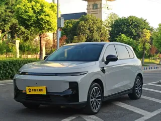 Leapmotor B10 2025 купить из Китая, цена 3 114 000 ₽ — Suifenhe Auto