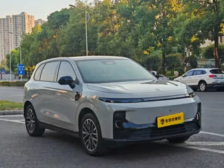 Leapmotor B10 2025 купить из Китая, цена 3 114 000 ₽ — Suifenhe Auto