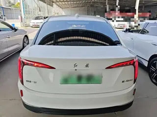 Hongqi E-QM5 2024 купить из Китая, цена 1 703 000 ₽ — Suifenhe Auto