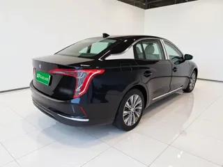 Hongqi E-QM5 2024 купить из Китая, цена 1 973 000 ₽ — Suifenhe Auto