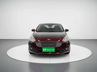 Ford Escort 2019 купить из Китая, цена 1 030 000 ₽ — Suifenhe Auto