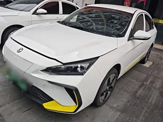 Dongfeng Aeolus E70 2023