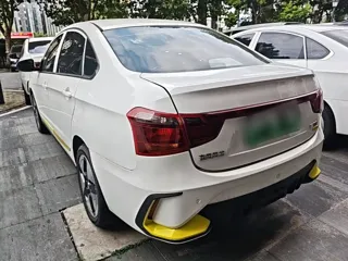 Dongfeng Aeolus E70 2023 купить из Китая, цена 1 310 000 ₽ — Suifenhe Auto