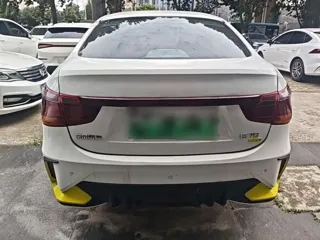 Dongfeng Aeolus E70 2023 купить из Китая, цена 1 269 000 ₽ — Suifenhe Auto