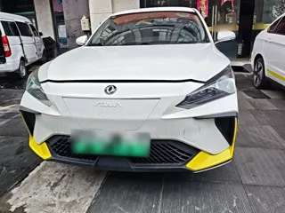 Dongfeng Aeolus E70 2023 купить из Китая, цена 1 299 000 ₽ — Suifenhe Auto