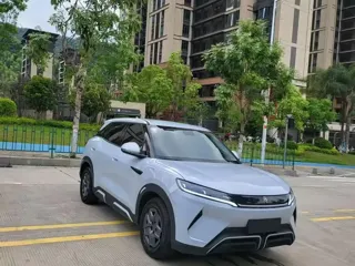 BYD Yuan UP 2024 купить из Китая, цена 1 568 000 ₽ — Suifenhe Auto