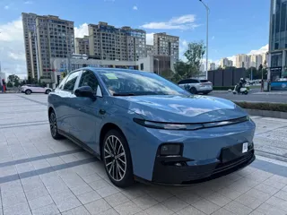 Leapmotor B01 2026 купить из Китая, цена 3 005 000 ₽ — Suifenhe Auto