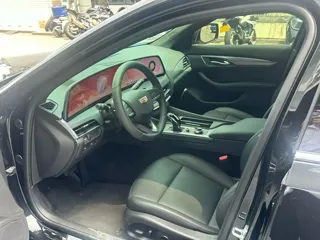 Cadillac CT5 2026 купить из Китая, цена 4 586 000 ₽ — Suifenhe Auto