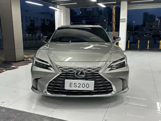 Lexus ES 2025 купить из Китая, цена 4 558 000 ₽ — Suifenhe Auto