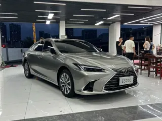 Lexus ES 2025 купить из Китая, цена 4 558 000 ₽ — Suifenhe Auto