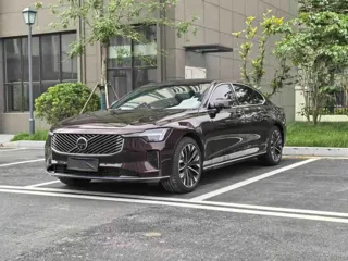 Volvo S90 2025