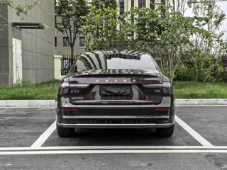 Volvo S90 2025 купить из Китая, цена 5 671 000 ₽ — Suifenhe Auto
