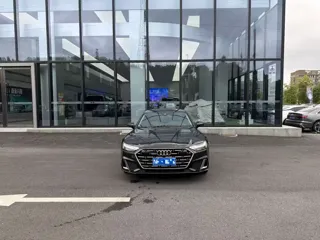 Audi A7L 2024 купить из Китая, цена 4 157 000 ₽ — Suifenhe Auto