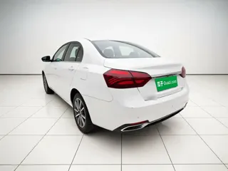 Geely Emgrand 2019 купить из Китая, цена 1 058 000 ₽ — Suifenhe Auto