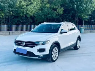 Volkswagen T-ROC 2023 купить из Китая, цена 1 589 000 ₽ — Suifenhe Auto