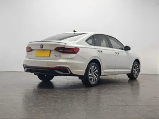 Volkswagen Lavida 2024 купить из Китая, цена 2 809 000 ₽ — Suifenhe Auto