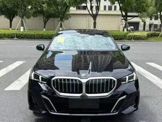 BMW 5 Series 2024 купить из Китая, цена 6 111 000 ₽ — Suifenhe Auto