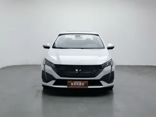 Peugeot 408 2024 купить из Китая, цена 2 493 000 ₽ — Suifenhe Auto