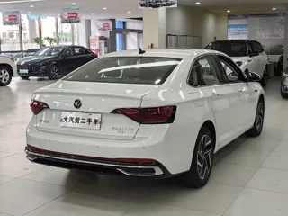 Volkswagen Sagitar 2022 купить из Китая, цена 1 556 000 ₽ — Suifenhe Auto